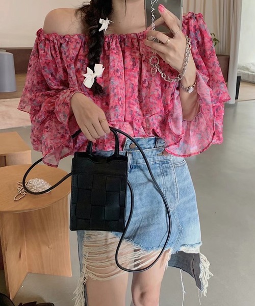 Auntie Rosa（アンティローザ）の「編み込みスクエアショルダーバッグ（ショルダーバッグ・レディース・ブラック/ベージュ/グリーン・FREE）」の2枚目の写真