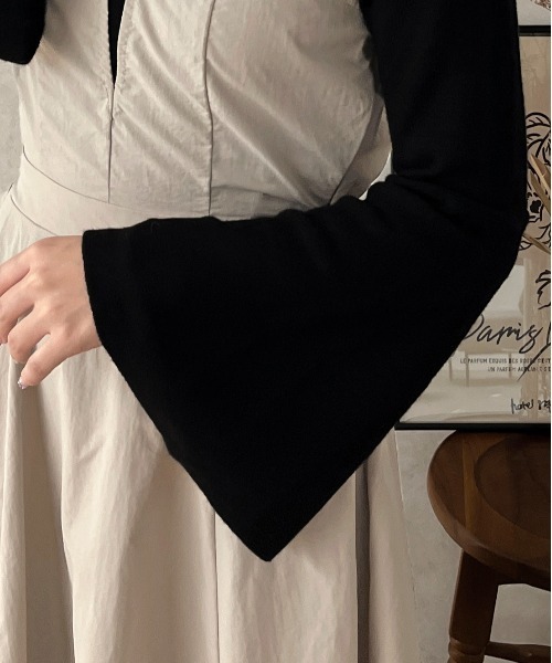 apres jour clair(アプレジュールクレア)の「【apres jour clair】フレアスリーブニット【ZOZOTOWN限定アイテム】(ニット/セーター・レディース・ブラック/ブラウン系その他/アイボリー・フリー/X-LARGE)」の16枚目の写真
