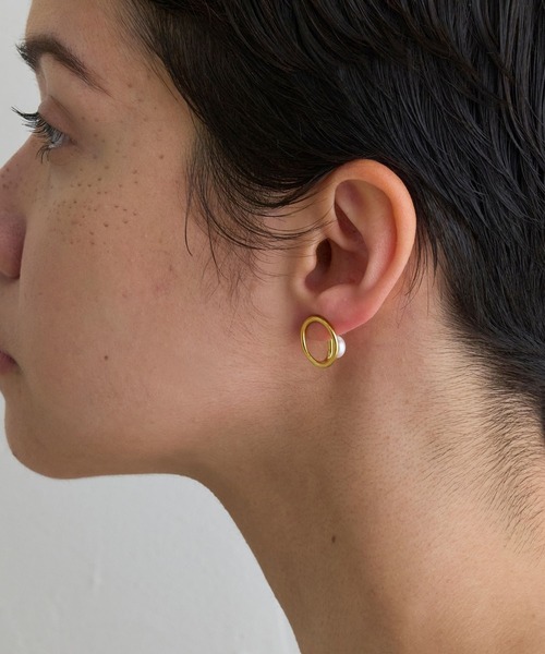 JUPITER（ジュピター）の「【SV925】ギミック淡水パールイヤリング<動画あり>（イヤリング・レディース・ゴールド・FREE）」の15枚目の写真