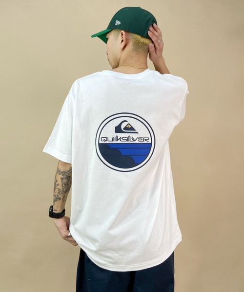 Quiksilver（クイックシルバー）の「QUIKSILVER/クイックシルバー　バックプリントTシャツ サークルロゴ/クルーネックTシャツ/SCENIC JOURNEY ST/QST231014（Tシャツ/カットソー・メンズ・ホワイト/ベージュ/ブルー・M/L/XL）」の2枚目の写真