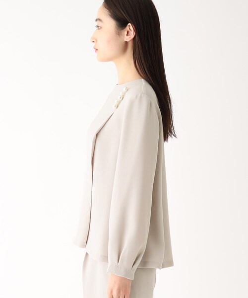 OPAQUE.CLIP(オペークドットクリップ)の「◆ガルーダダブルクロス パール調デザインブラウス(シャツ/ブラウス・レディース・ライトグレー/ホワイト系/ブラック・36/38/40/42)」の17枚目の写真