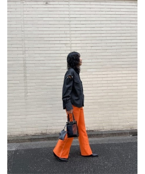 MOUSSY（マウジー）の「SLIT FLARE パンツ（その他パンツ・レディース・オレンジ/ダークネイビー・1/2/0）」の21枚目の写真