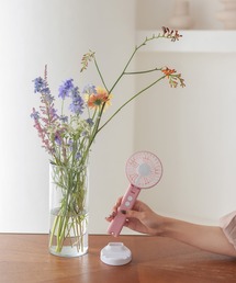 Isn't She?（イズントシー）の「ハンディーエアファン（生活家電）」