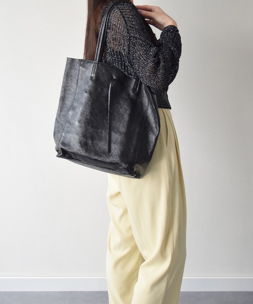 andrea cardone(アンドレアカルドネ)の「【ANDREA CARDONE】メタリックレザートートバッグ(Q36601)(トートバッグ・レディース・シルバー/グレー/ブルー/ブラック/グリーン・ALL)」の20枚目の写真