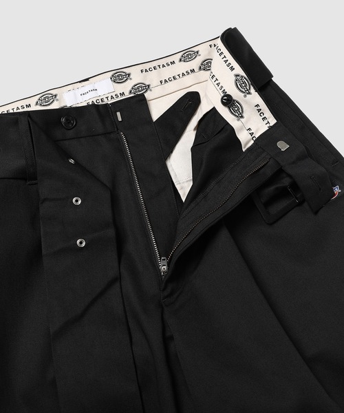 FACETASM（ファセッタズム）の「DICKIES BELTED BIG HEART  PANTS（チノパンツ・メンズ・ブラック/ベージュ/グレイッシュブルー・3/4）」の10枚目の写真