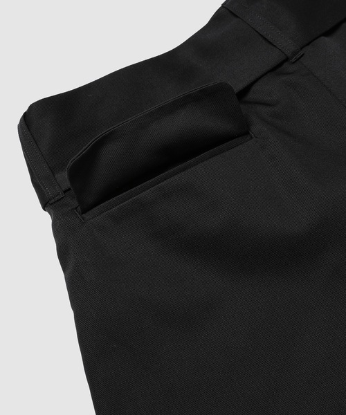 FACETASM（ファセッタズム）の「DICKIES BELTED BIG HEART  PANTS（チノパンツ・メンズ・ブラック/ベージュ/グレイッシュブルー・3/4）」の12枚目の写真