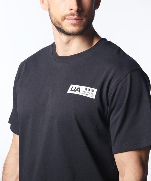 UNDER ARMOUR(アンダーアーマー)の「UAヘビーウエイト コットン ショートスリーブTシャツ 〈バックグラフィック〉(トレーニング/メンズ)(Tシャツ/カットソー・メンズ・ブラック・L/S/3XL/XL/XXL/M)」の4枚目の写真