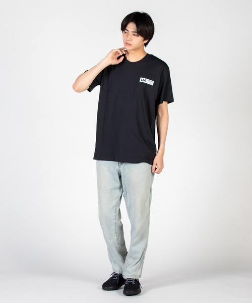 UNDER ARMOUR(アンダーアーマー)の「UAヘビーウエイト コットン ショートスリーブTシャツ 〈バックグラフィック〉(トレーニング/メンズ)(Tシャツ/カットソー・メンズ・ブラック・L/S/3XL/XL/XXL/M)」の9枚目の写真