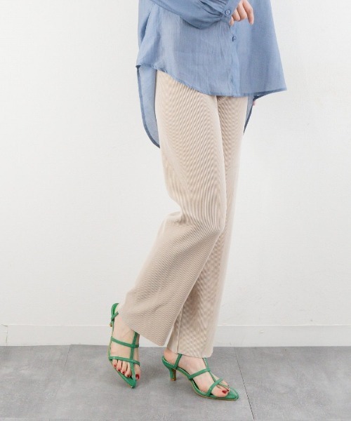 Fabby fabby(ファビィーファビィー)の「ポインテッドストラップピンヒールサンダル(サンダル・レディース・ベージュ/ブラック/グリーン/オフホワイト/イエロー/シルバー・SMALL/MEDIUM/LARGE)」の4枚目の写真