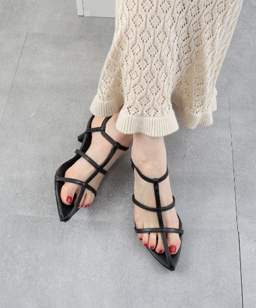 Fabby fabby(ファビィーファビィー)の「ポインテッドストラップピンヒールサンダル(サンダル・レディース・ベージュ/ブラック/グリーン/オフホワイト/イエロー/シルバー・SMALL/MEDIUM/LARGE)」の17枚目の写真