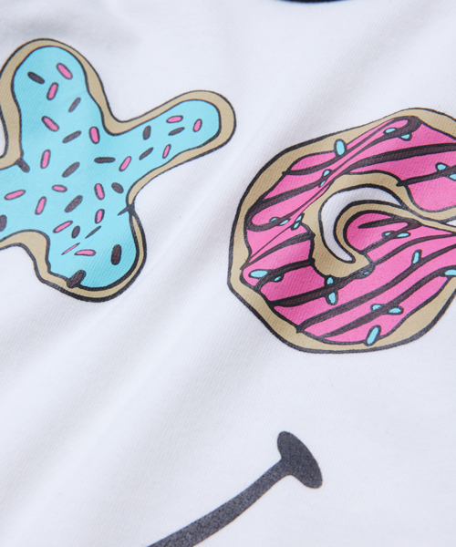 X-girl Stages（エックスガールステージス）の「B/B TEE SMILEY DOUGHNUT(12M～3T)（Tシャツ/カットソー・キッズ・ホワイト/マルチ/アッシュ・12M/3T/2T）」の6枚目の写真