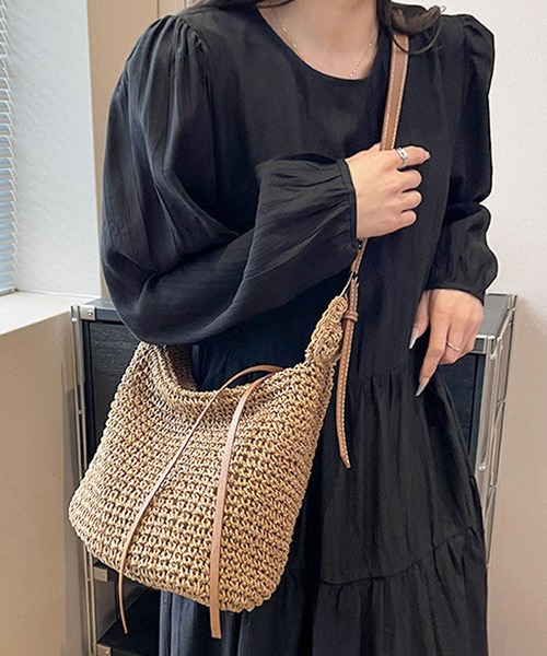 florist（フローリスト）の「【2WAY/軽量】かご編みメッシュ×ポイントレザーのバケツショルダーバッグ/トートバッグ（かごバッグ・レディース・ブラウン/ベージュ・FREE）」の7枚目の写真