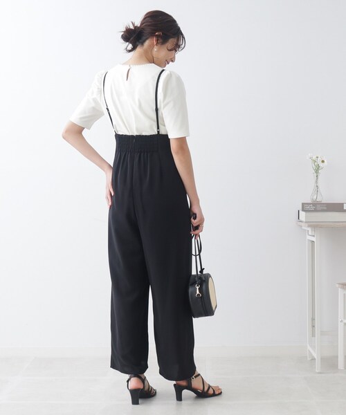 couture brooch(クチュールブローチ)の「◆【新色追加!シンプルインナーでもオシャレ見え。】キャミロンパース(サロペット/オーバーオール・レディース・アイボリー/ブラック/ライトベージュ・38/42/40)」の12枚目の写真