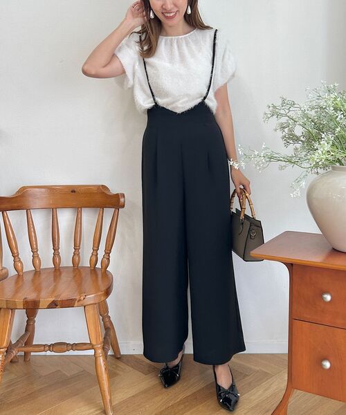 couture brooch(クチュールブローチ)の「◆【新色追加!シンプルインナーでもオシャレ見え。】キャミロンパース(サロペット/オーバーオール・レディース・アイボリー/ブラック/ライトベージュ・38/42/40)」の8枚目の写真