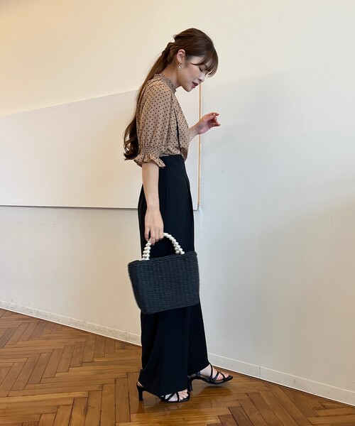 couture brooch(クチュールブローチ)の「◆【新色追加!シンプルインナーでもオシャレ見え。】キャミロンパース(サロペット/オーバーオール・レディース・アイボリー/ブラック/ライトベージュ・38/42/40)」の19枚目の写真