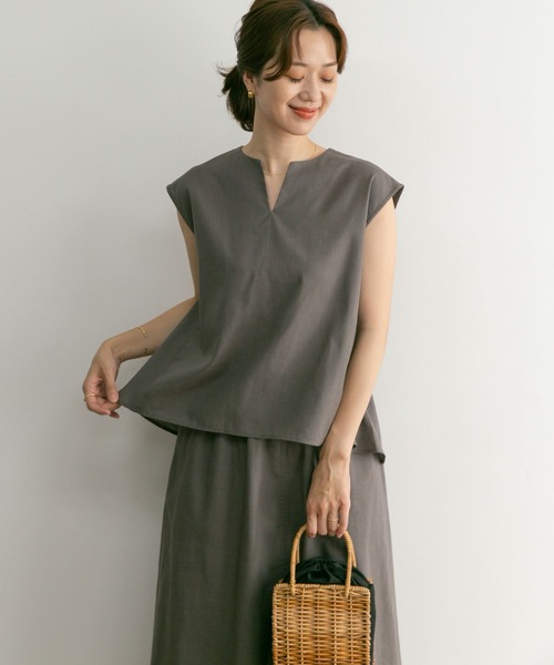 URBAN RESEARCH DOORS（アーバンリサーチドアーズ）の「『セットアップ対応』『UR TECH 高機能リネン』フレンチスリーブブラウス（シャツ/ブラウス・レディース・ネイビー/グリーン/グレー・MEDIUM）」の18枚目の写真