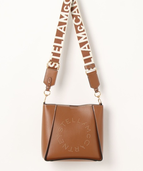 STELLA McCARTNEY（ステラマッカートニー）の「Stella Logo Grainy Studded Shoulder Bag / ステラ ロゴ グレイン スタッズ ショルダーバッグ（ショルダーバッグ・レディース・ブラウン系その他・ONE SIZE）」の6枚目の写真