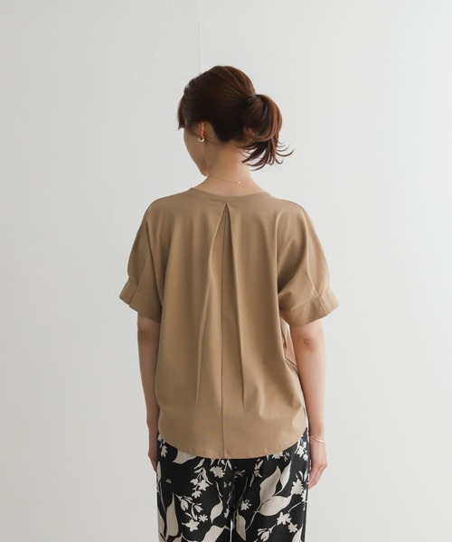 URBAN RESEARCH DOORS(アーバンリサーチドアーズ)の「タックスリーブワイドプルオーバー(Tシャツ/カットソー・レディース・グレー系その他/ベージュ/ネイビー・MEDIUM)」の12枚目の写真