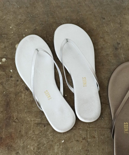 TKEES（ティキーズ）の「TKEES/ティキーズ レザー ビーチ サンダル（サンダル・レディース・シルバー系1/シルバー系2/ライトブラウン/ブラウン/ベージュ/ブラック・5/6/7/8）」の20枚目の写真