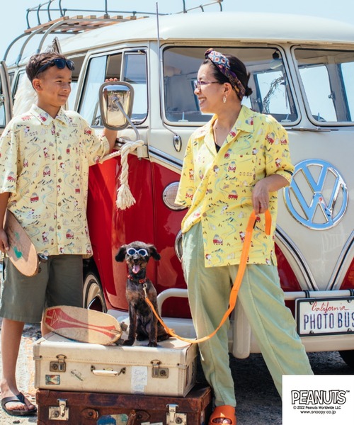 PEANUTS（ピーナッツ）の「PEANUTS ｽﾇｰﾋﾟｰ/ﾌｫﾙｸｽﾜｰｹﾞﾝ ﾀﾞﾌﾞﾙﾈｰﾑｺﾗﾎﾞ　親子お揃いで着れるアロハシャツ　ｷｯｽﾞ（シャツ/ブラウス・キッズ・ナチュラル/イエロー/ブルー・110/120/130）」の15枚目の写真