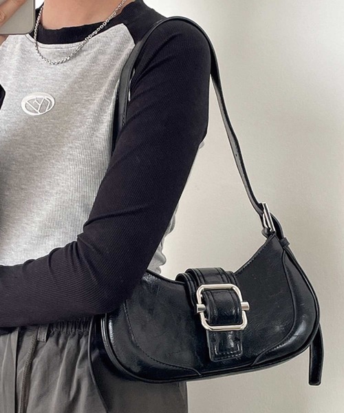 SPIGA（スピーガ）の「ﾊﾞｯｸﾙﾚｻﾞｰｼｮﾙﾀﾞｰﾊﾞｯｸﾞ（ショルダーバッグ・レディース・ブラック/シルバー/ホワイト・FREE）」の6枚目の写真