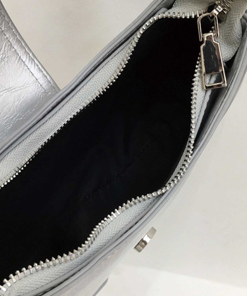 SPIGA（スピーガ）の「ﾊﾞｯｸﾙﾚｻﾞｰｼｮﾙﾀﾞｰﾊﾞｯｸﾞ（ショルダーバッグ・レディース・ブラック/シルバー/ホワイト・FREE）」の14枚目の写真