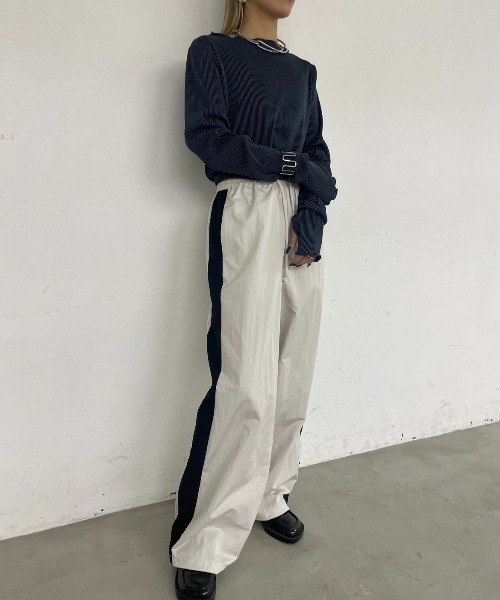 AIC.（エーアイシー）の「配色リブメロートップス（Tシャツ/カットソー・レディース・ブラック/ブルー/ベージュ/ライトグレー・FREE）」の20枚目の写真