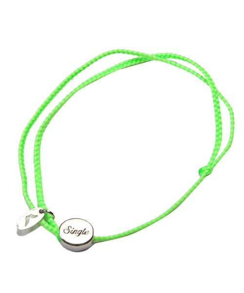 LUXSTYLE(ラグスタイル)の「ロゴラウンドモチーフアンクレット(アンクレット・メンズ・ネイビー/イエロー/ブラック/レッド/ブラウン/グリーン/グレー/グリーン系その他/オレンジ系その他・FREE)」の6枚目の写真