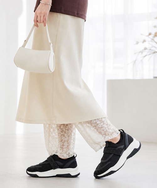coca（ANDEX shoes product）（コカ）の「【サステナブルシリーズ】ビジューベルト ニットスニーカー（スニーカー・レディース・ベージュ/ブラック・SMALL/MEDIUM/LARGE）」の8枚目の写真