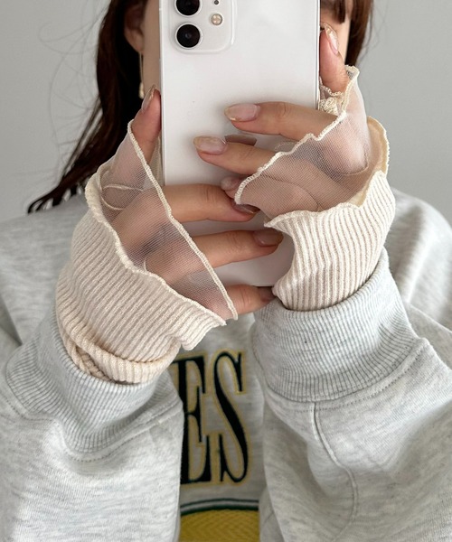 DISCOAT（ディスコート）の「ラメリブシアーアームウォーマー（手袋・レディース・アイボリー/ブラック/バーガンディー・FREE）」の4枚目の写真