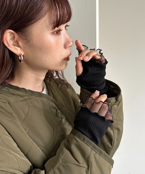 DISCOAT（ディスコート）の「ラメリブシアーアームウォーマー（手袋・レディース・アイボリー/ブラック/バーガンディー・FREE）」の16枚目の写真