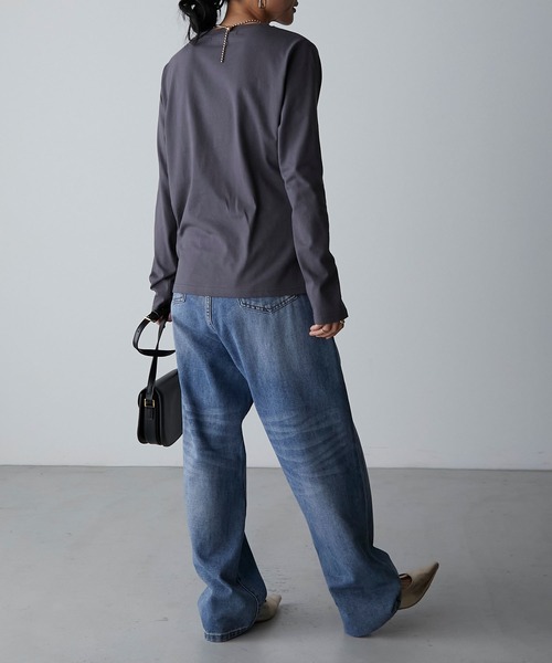 Anss.me(アンスミー)の「【Anss.me】シンプルゴシックロゴプリントロンT(Tシャツ/カットソー・レディース・ホワイト系1/チャコールグレー/ホワイト系2/ブラック/ライトカーキ/ベージュ・FREE)」の15枚目の写真