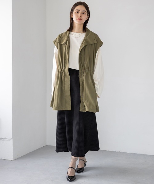 LEPSIM(レプシィム)の「ポインテッドストラップミュール 967375(その他シューズ・レディース・ブラック/シルバー・LARGE/MEDIUM)」の6枚目の写真