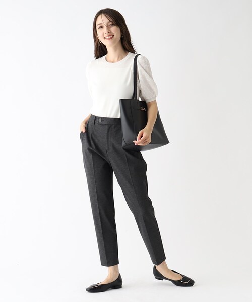 index(インデックス)の「セットアップ対応 ストレッチテーパードパンツ/DELEGANT【洗濯機洗い可/イージーアイロン】(その他パンツ・レディース・ダークグレー/ブラック/ブラック系1/ブルー系その他・38/40/42/36)」の5枚目の写真