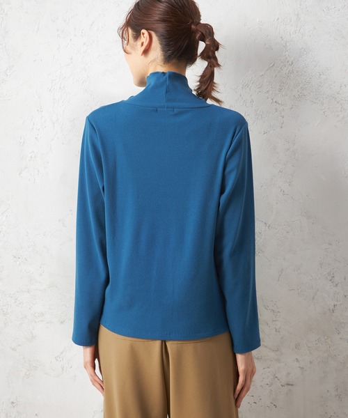 Petit Honfleur(プチオンフルール)の「メロークシュタートルネック起毛Tシャツ(Tシャツ/カットソー・レディース・ブルー/ブラック/アイボリー・M/L)」の8枚目の写真