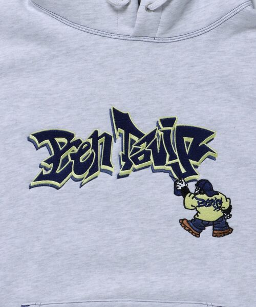 BEN DAVIS（ベンデイビス）の「【BEN DAVIS(ベンデイビス)】 SPRAY ART HOODIE / ロゴ ビッグ 裏起毛 プルオーバー パーカー（パーカー・メンズ・オフホワイト/ブルー系その他2/ブラック・X-LARGE/MEDIUM/LARGE）」の8枚目の写真