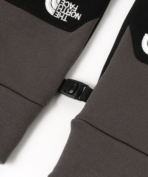 BEAMS BOY（ビームスボーイ）の「THE NORTH FACE / Etip Glove（手袋・レディース・ブラック/グレー・SMALL）」の5枚目の写真