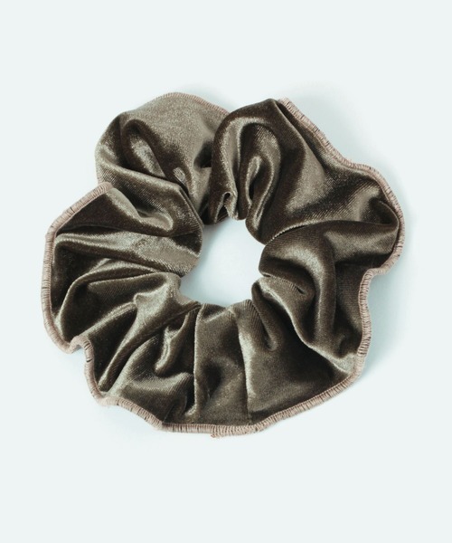 studio CLIP（スタディオクリップ）の「【daily CLIP】ベロアシュシュ（シュシュ・レディース・ブラック/ブラウン/グレー/ピンク・FREE）」の4枚目の写真