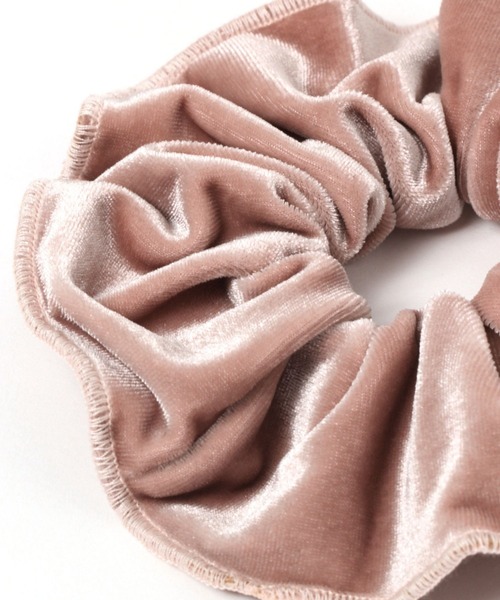 studio CLIP（スタディオクリップ）の「【daily CLIP】ベロアシュシュ（シュシュ・レディース・ブラック/ブラウン/グレー/ピンク・FREE）」の7枚目の写真