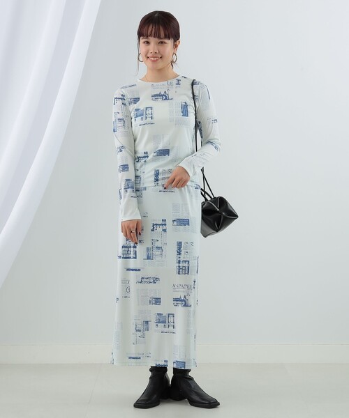 Ray BEAMS（レイビームス）の「Ray BEAMS / ニュース ペーパー プリント Tシャツ（Tシャツ/カットソー・レディース・ベージュ/ブルー系その他3・ONE SIZE）」の9枚目の写真