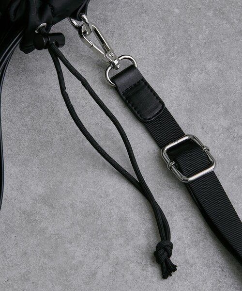 Lui's（ルイス）の「シンセティックレザーナイロンコンビ2way巾着ショルダーバッグ（ショルダーバッグ・メンズ・ブラック・FREE）」の20枚目の写真