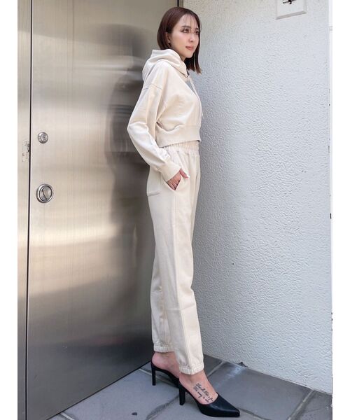 GYDA(ジェイダ)の「GYDA×NEWERA スウェット パンツ(スウェットパンツ・レディース・アイボリー/ブラック・FREE)」の6枚目の写真