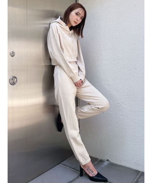 GYDA(ジェイダ)の「GYDA×NEWERA スウェット パンツ(スウェットパンツ・レディース・アイボリー/ブラック・FREE)」の9枚目の写真