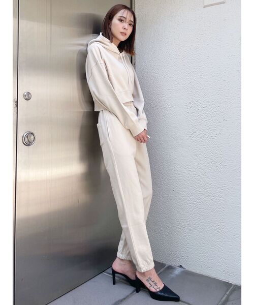 GYDA(ジェイダ)の「GYDA×NEWERA スウェット パンツ(スウェットパンツ・レディース・アイボリー/ブラック・FREE)」の10枚目の写真