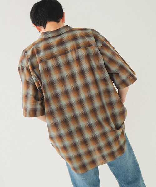 BEAMS（ビームス）の「BEAMS / オンブレチェック イージー シャツ（シャツ/ブラウス・メンズ・ブラウン/グレー・L/M/S/XL）」の11枚目の写真