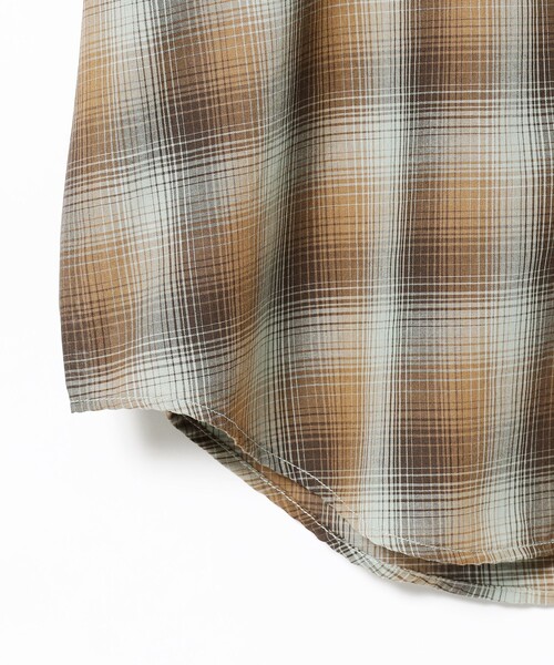 BEAMS（ビームス）の「BEAMS / オンブレチェック イージー シャツ（シャツ/ブラウス・メンズ・ブラウン/グレー・L/M/S/XL）」の17枚目の写真