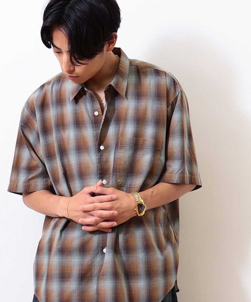 BEAMS（ビームス）の「BEAMS / オンブレチェック イージー シャツ（シャツ/ブラウス・メンズ・ブラウン/グレー・L/M/S/XL）」の2枚目の写真