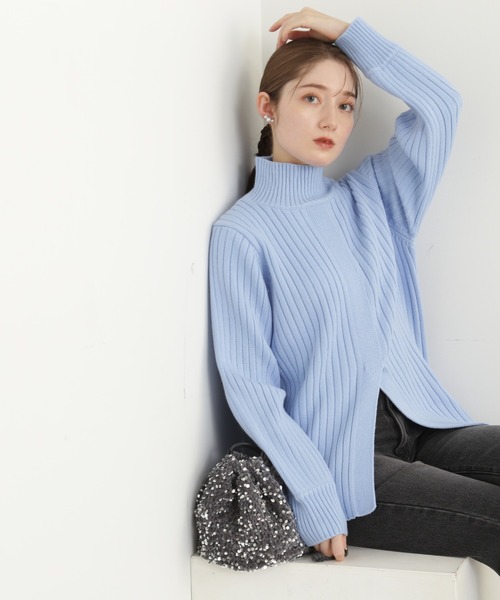 N.(N. Natural Beauty Basic)(エヌエヌナチュラルビューティーベーシック)の「◆フロントヘムスリットニット(ニット/セーター・レディース・アイボリー/チャコール/ブルー・MEDIUM)」の22枚目の写真