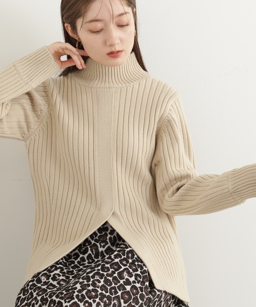 N.(N. Natural Beauty Basic)(エヌエヌナチュラルビューティーベーシック)の「◆フロントヘムスリットニット(ニット/セーター・レディース・アイボリー/チャコール/ブルー・MEDIUM)」の5枚目の写真