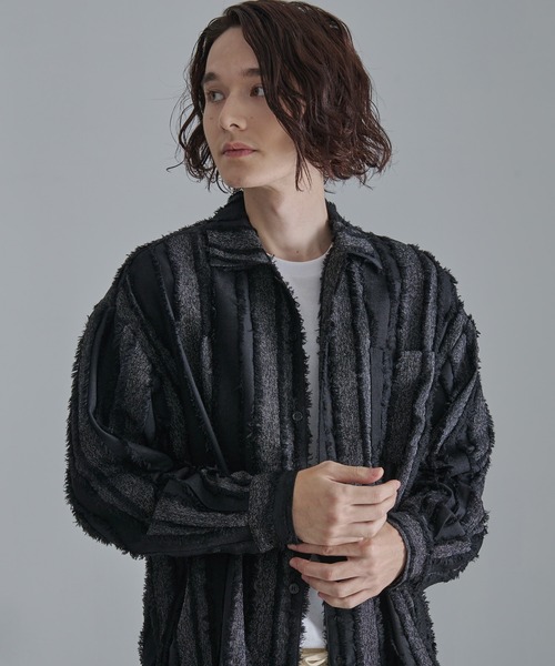 Revo.（レボ）の「【Revo.】フリンジストライプロングスリーブシャツ/メンズ（シャツ/ブラウス・メンズ・カーキ/ブラック/ホワイト・L/M）」の6枚目の写真